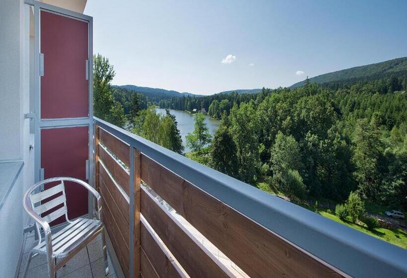 Quarto Triplo Estandar, Ea Hotel Kraskov