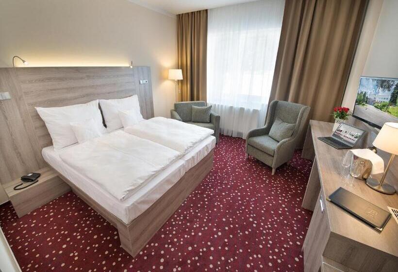 Háromágyas Standard Szoba, Ea Hotel Kraskov