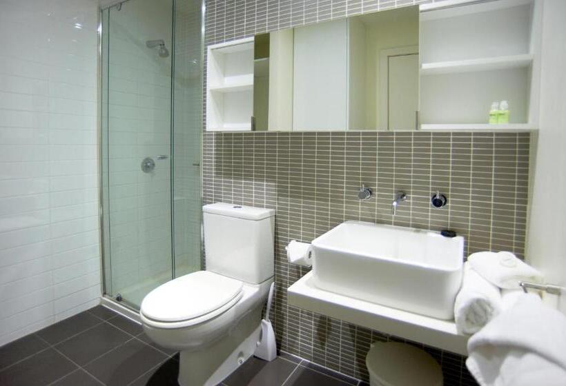 דירה בת חדר שינה 1 עם מרפסת, City Edge On Elizabeth Apartment