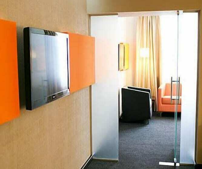 سوییت سوپریور, City Park Hotel By Chm