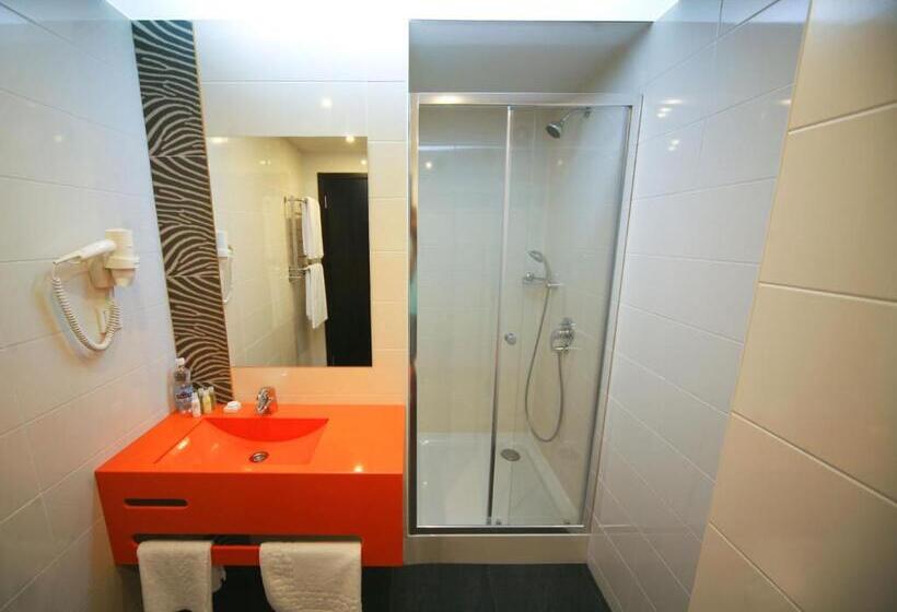 סוויטת פרמיום, City Park Hotel By Chm