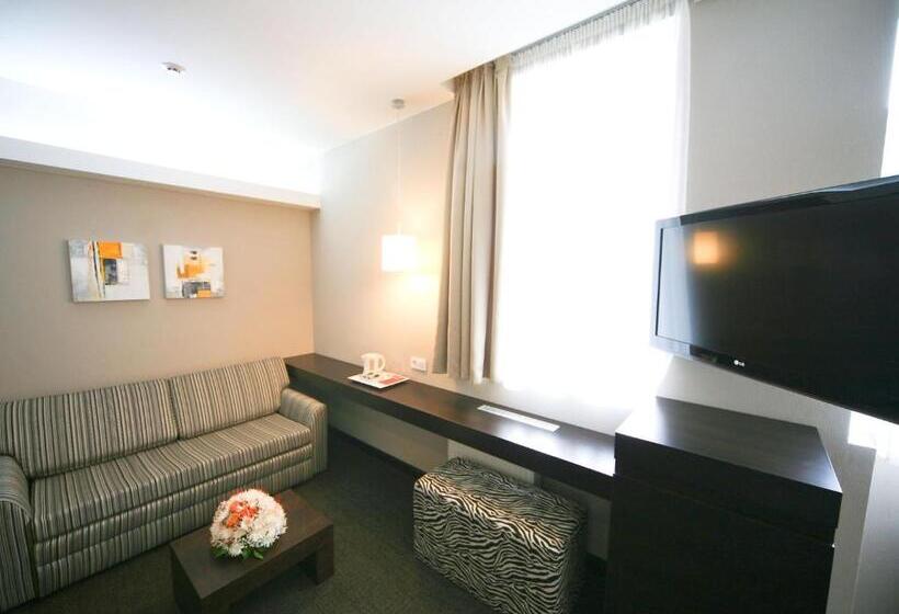 סוויטת פרמיום, City Park Hotel By Chm