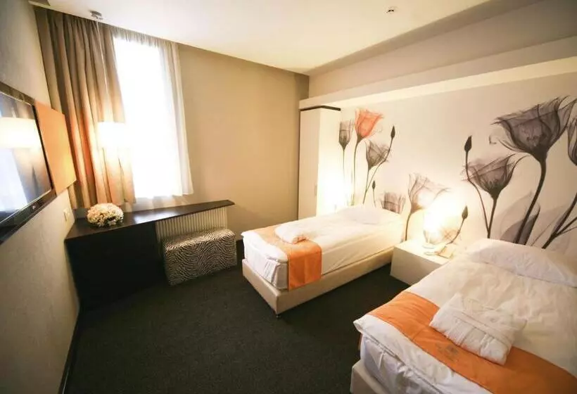 اتاق استاندارد, City Park Hotel By Chm