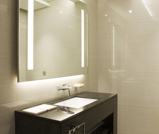Номер Стандарт, Hyatt Regency Dubai Creek Heights