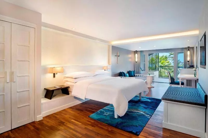 اتاق کلاب, Hyatt Regency Dubai Creek Heights