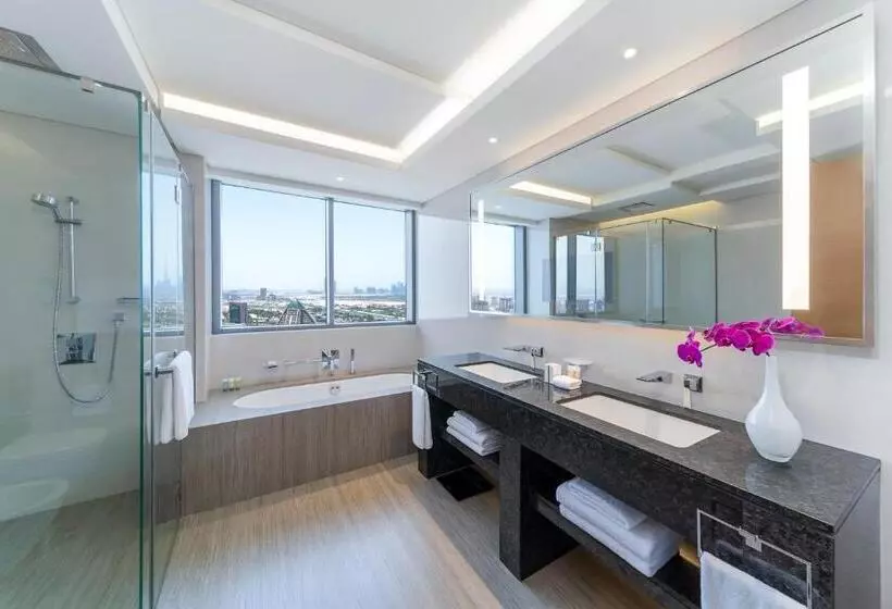 سوییت جونیور کلاب, Hyatt Regency Dubai Creek Heights
