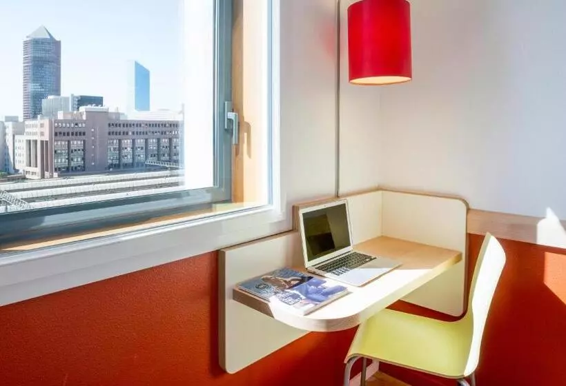 スタンダードトリプルルーム, Ibis Budget Lyon Centre  Gare Partdieu