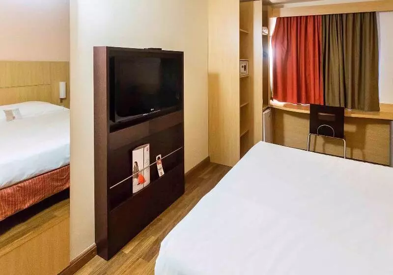 スタンダードルーム, Ibis Copacabana Posto 2