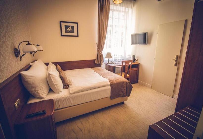 غرفة إقتصادية, Katerina