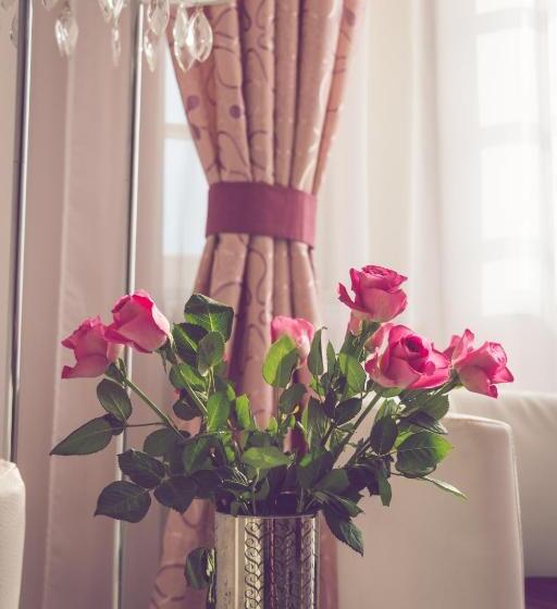 غرفة سوبيريور, Katerina