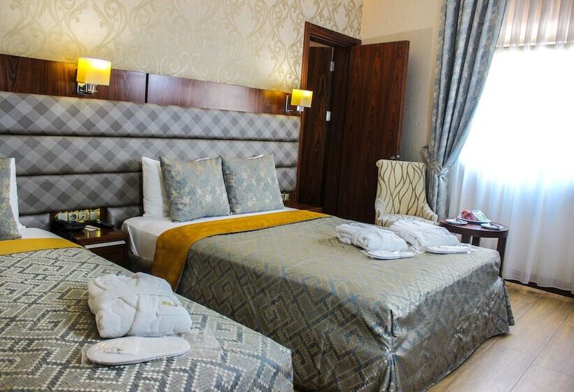 اتاق استاندارد سه نفره, Midmar Deluxe