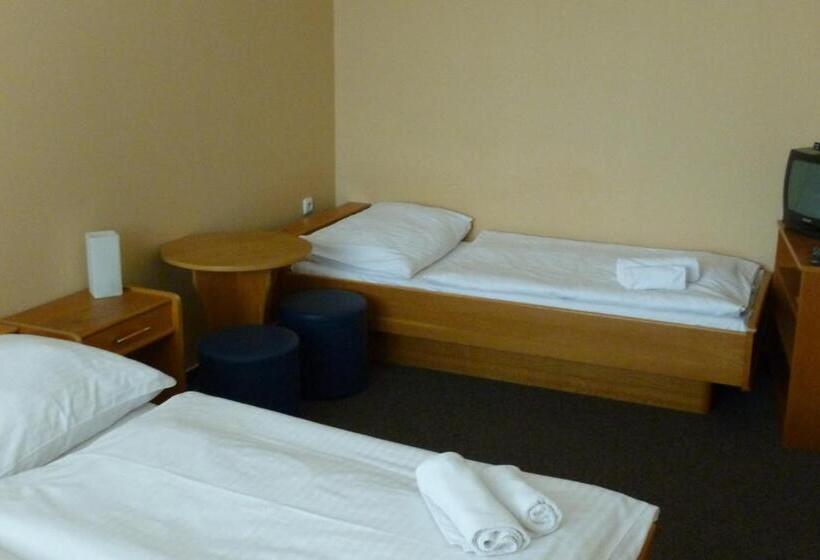 غرفة قياسية, Penzion šenk Pardubice