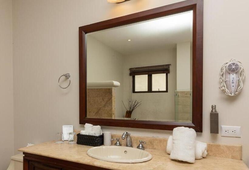 Королевский Номер, Shana By The Beach Manuel Antonio