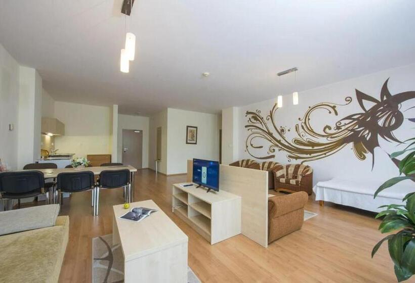 １ベッドルームアパートメント, Spolcentrum