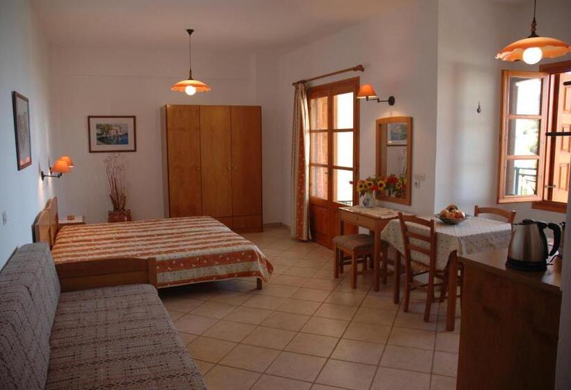 إستوديو قياسى مطل على البحر, Thalina