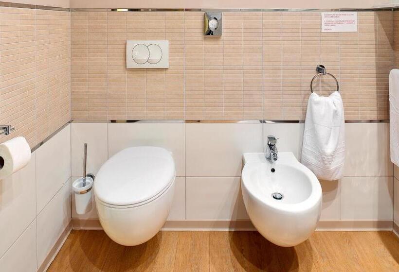 اتاق استاندارد سه نفره, Medjugorje Hotel & Spa