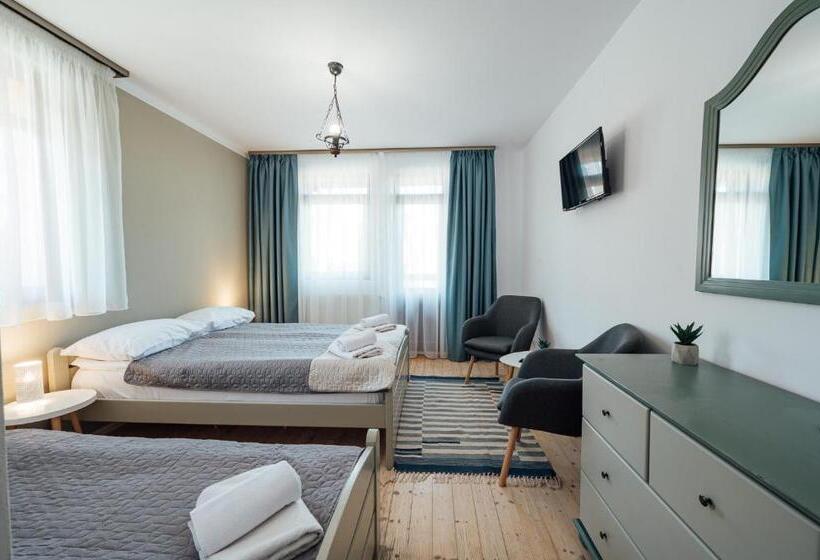 غرفة قياسية ثلاثية, Pensiunea Bella Praid