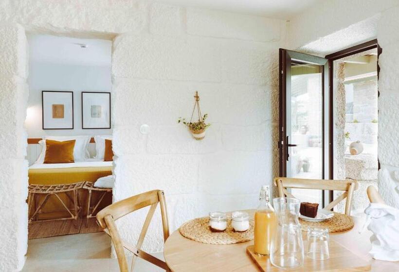 استودیو استاندارد با چشم‌انداز استخر, Oliveiras Village — Agroturismo