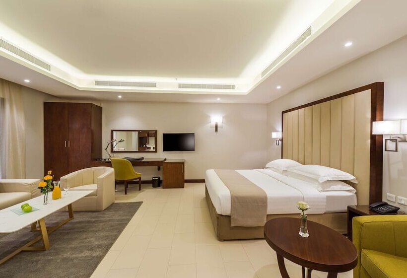 Полулюкс, Best Western Plus Al Qurayyat City Center