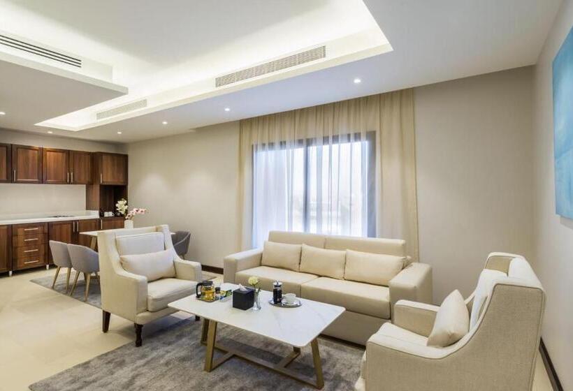 Полулюкс, Best Western Plus Al Qurayyat City Center