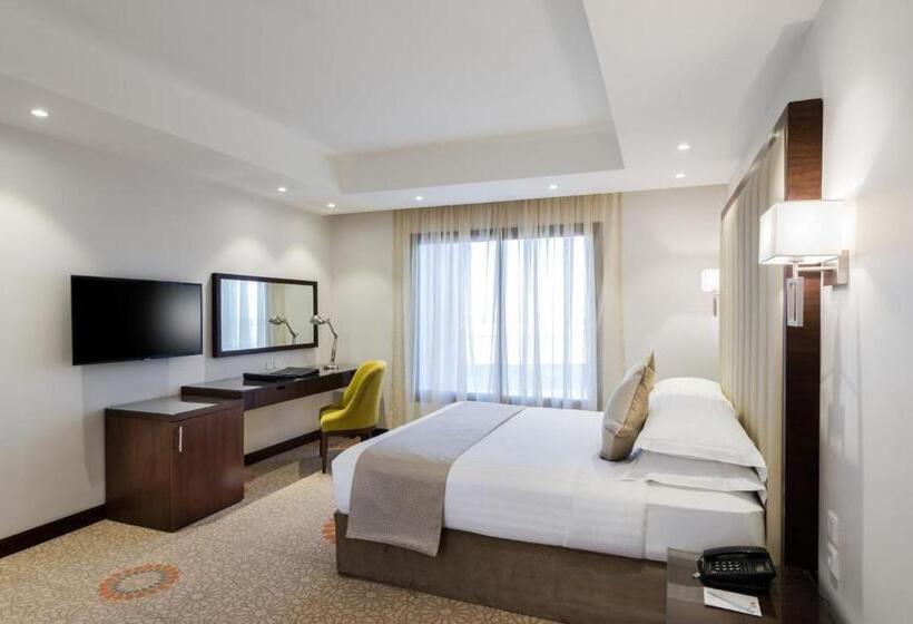 اتاق لوکس با تخت بزرگ, Best Western Plus Al Qurayyat City Center