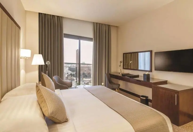 キングサイズベッドのデラックスルーム, Best Western Plus Al Qurayyat City Center