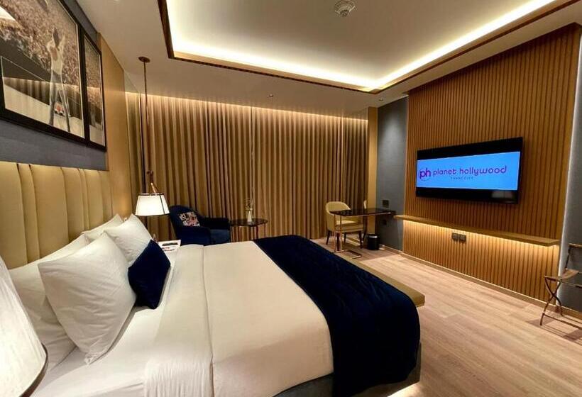 Номер Deluxe Кровать Кинг, Planet Hollywood Thane