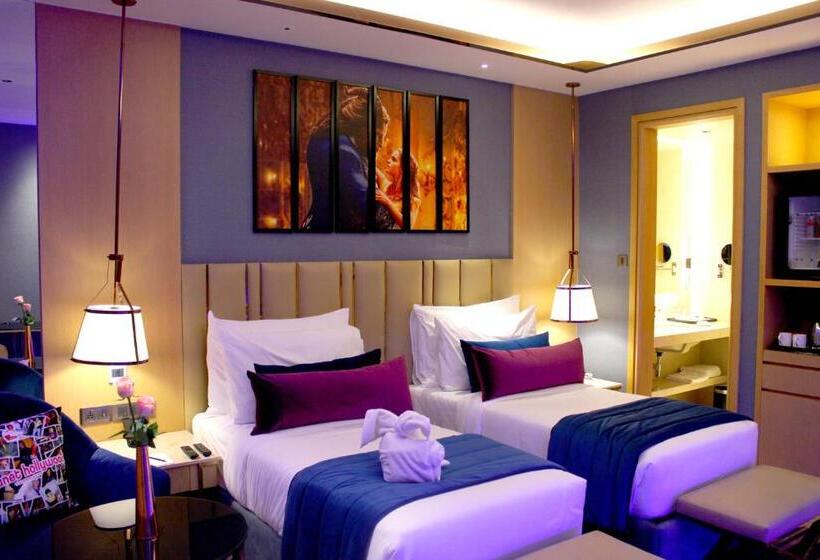 Номер Superior, Planet Hollywood Thane