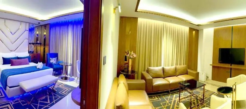 Suite Executive, Planet Hollywood Thane