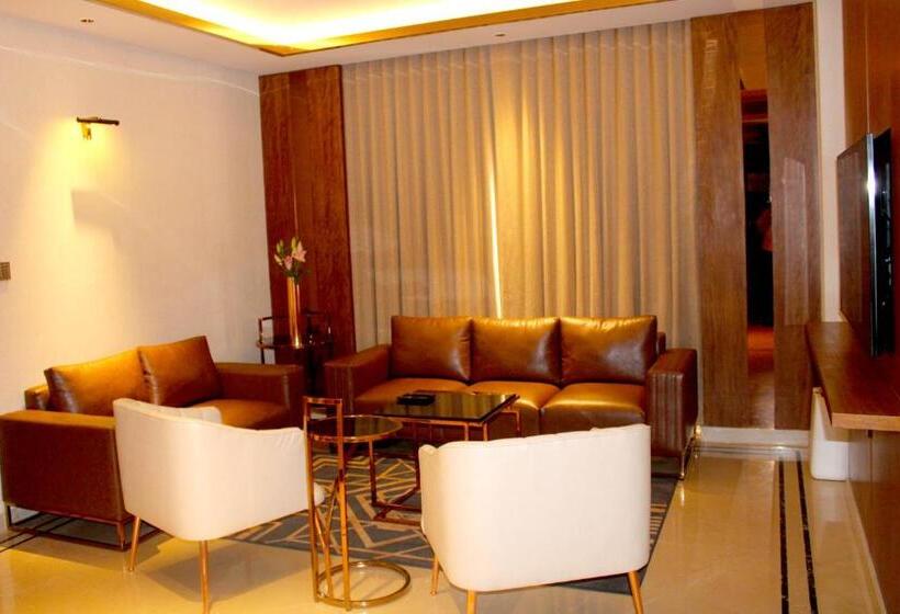 Президентский Люкс, Planet Hollywood Thane