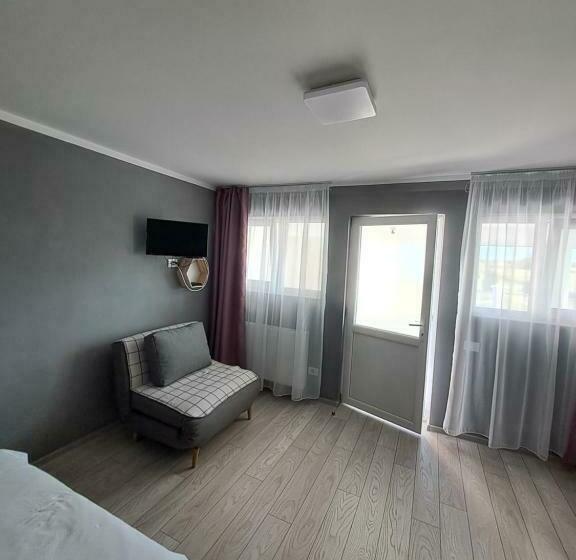 Номер Стандарт Вид на Горы, La Izvoare Pensiune Păstrăvărie