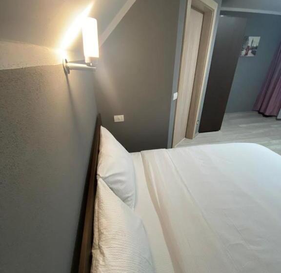 Номер Стандарт Вид на Горы, La Izvoare Pensiune Păstrăvărie