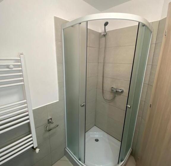 Номер Стандарт Вид на Горы, La Izvoare Pensiune Păstrăvărie