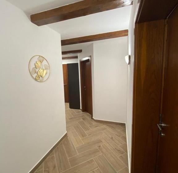 Семейный Номер, La Izvoare Pensiune Păstrăvărie