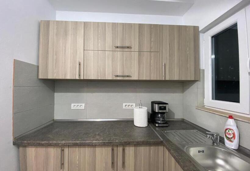 Дом 1 Спальня, La Izvoare Pensiune Păstrăvărie