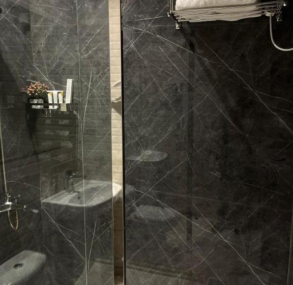 Suite Superior, فندق النزيل الذهبي   Golden Guest