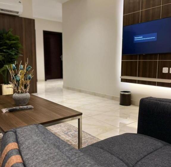 Suite 2 Dormitorios, فندق النزيل الذهبي   Golden Guest