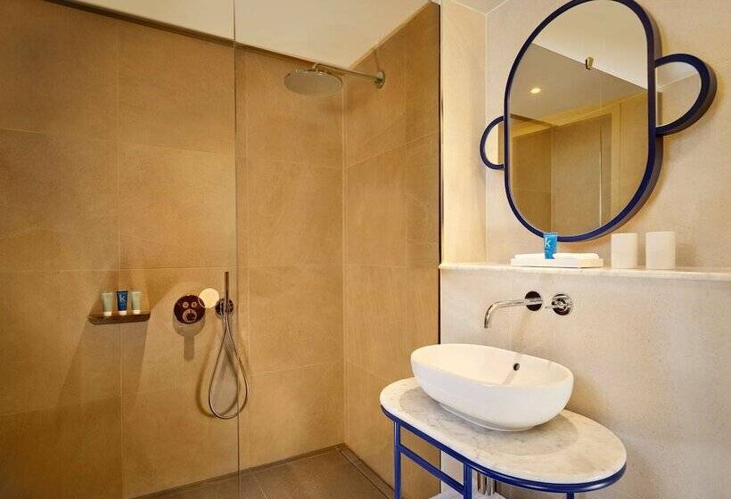 Номер Стандарт Плюс, Art Otel London Battersea Power Station, Powered By Radisson Hotels