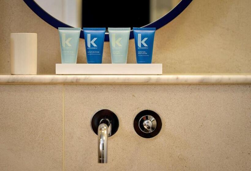 带大床的标准工作室, Art Otel London Battersea Power Station, Powered By Radisson Hotels