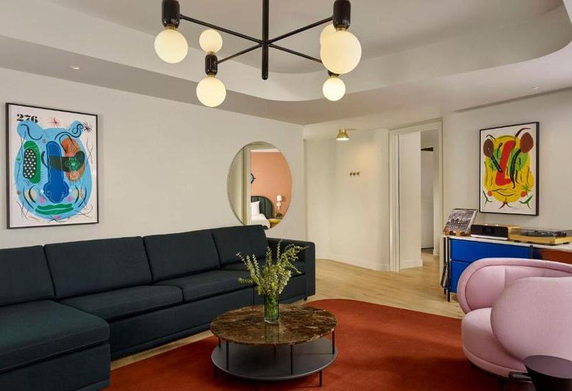 小型套房, Art Otel London Battersea Power Station, Powered By Radisson Hotels