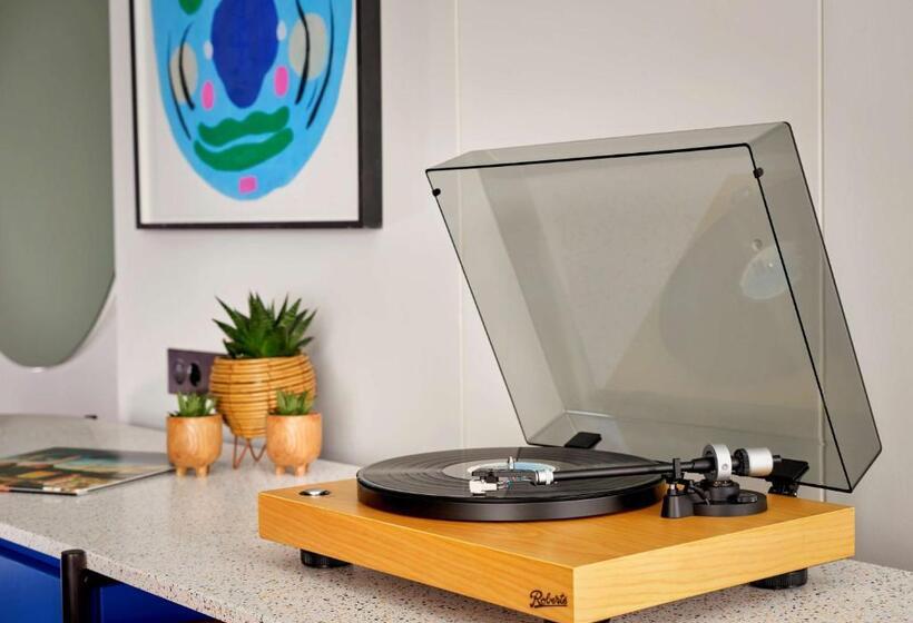 Люкс, Art Otel London Battersea Power Station, Powered By Radisson Hotels