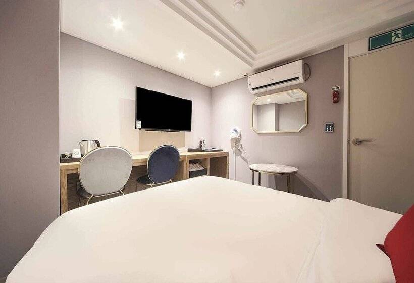 Habitació Estàndard, Bay 202