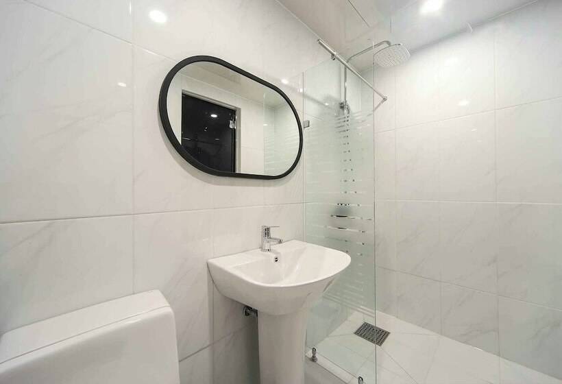 Habitació Estàndard, Bay 202