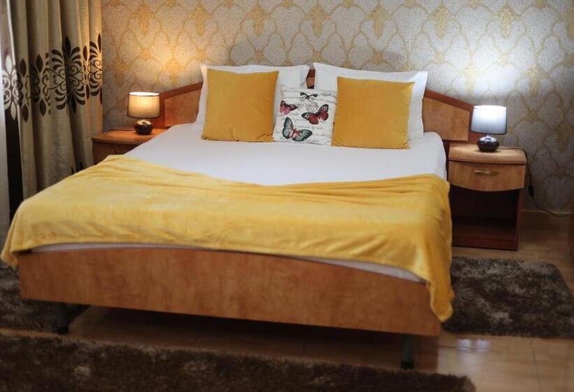 اتاق استاندارد, Casa Italia