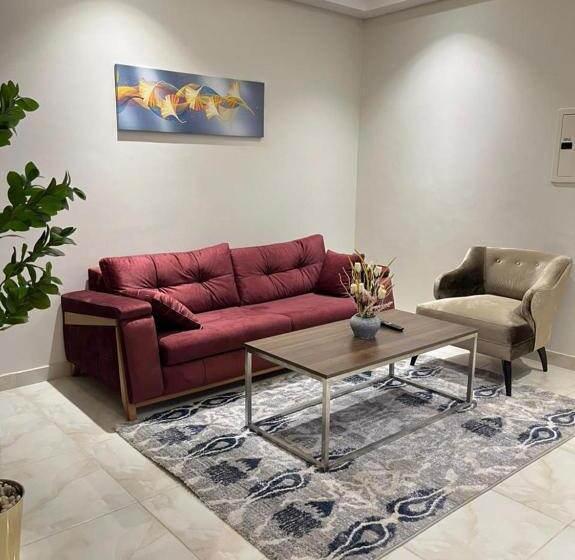 Suite 2 Dormitorios, فندق النزيل الذهبي   Golden Guest