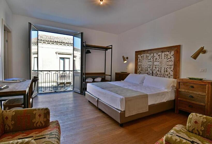 标准间, San Anton