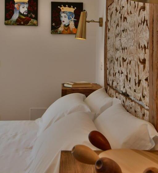 带露台的标准工作室, San Anton