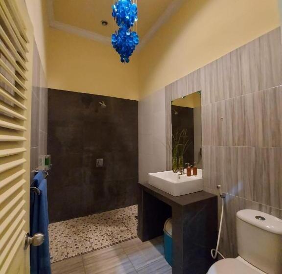 デラックスルーム, Sunya