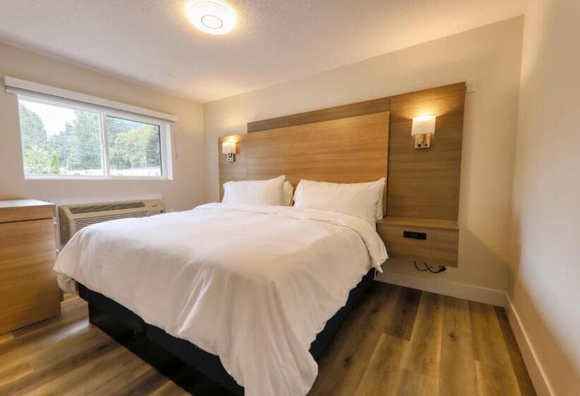 带大床的套房, Harrison Grand Motel