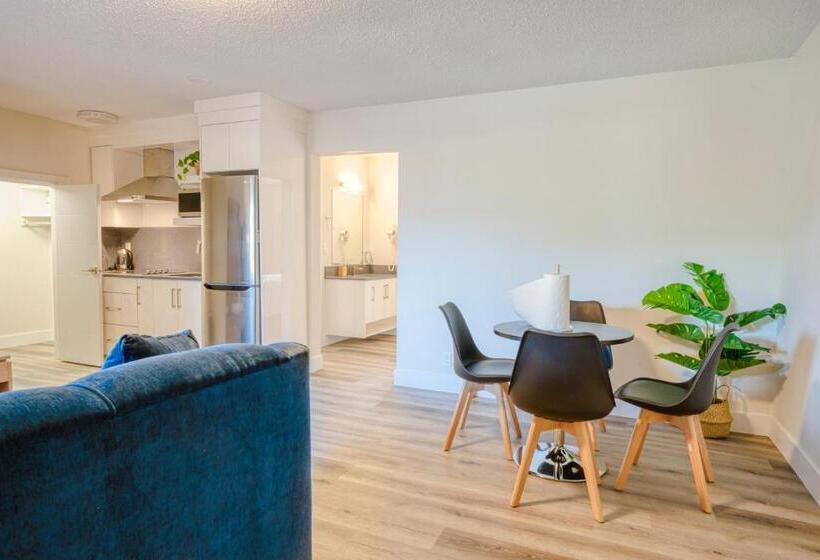 带2个卧室的套房, Harrison Grand Motel